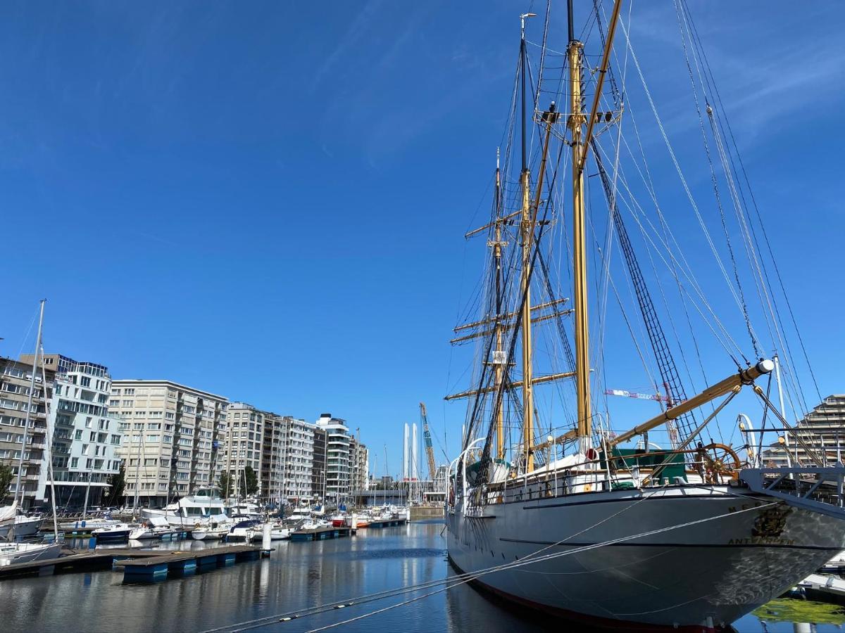 Panoramic View On Beach, Ships, Sea - Place To Be Ostend Exterior photo