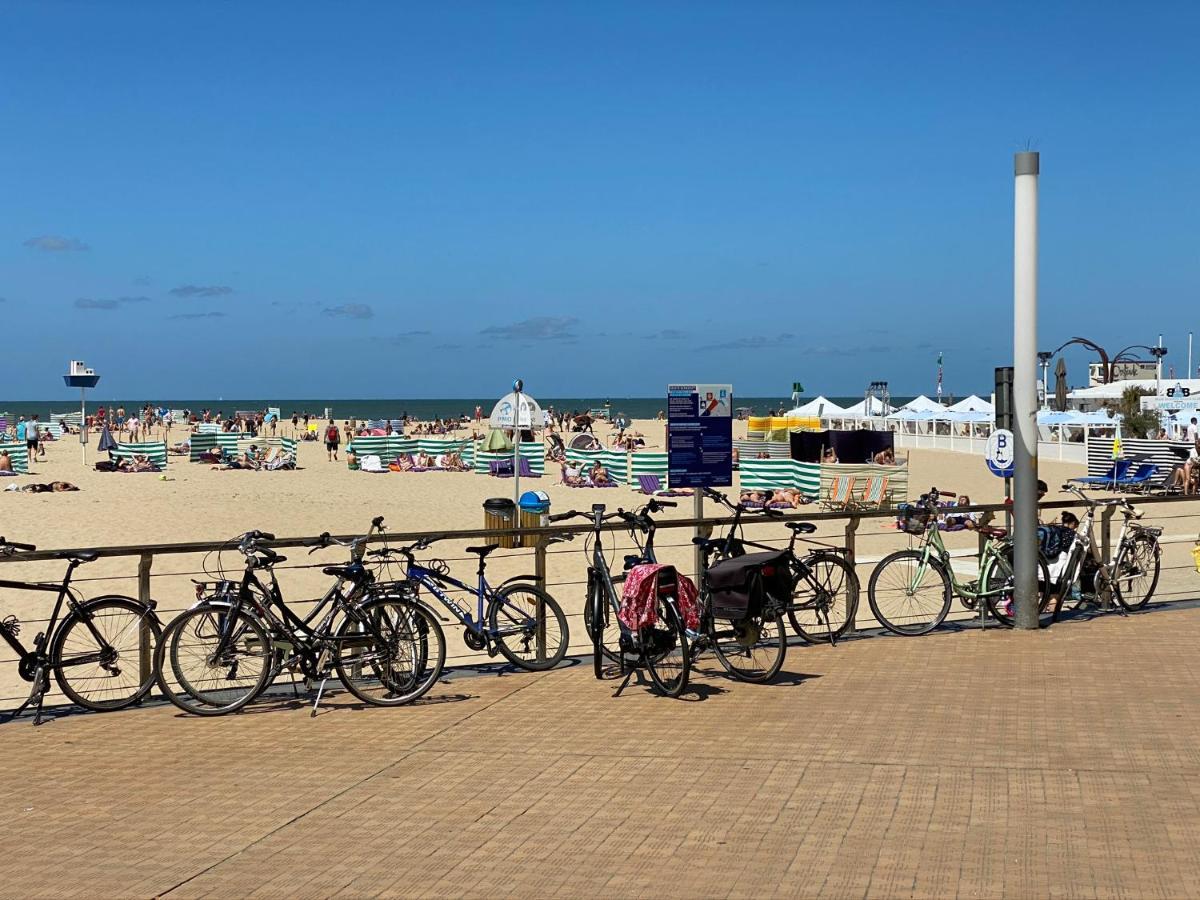 Panoramic View On Beach, Ships, Sea - Place To Be Ostend Exterior photo